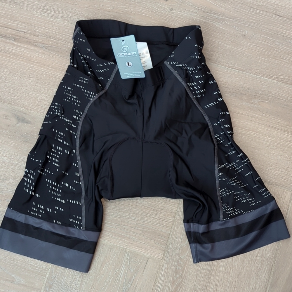 NWT Mens Cycling Shorts Size Large